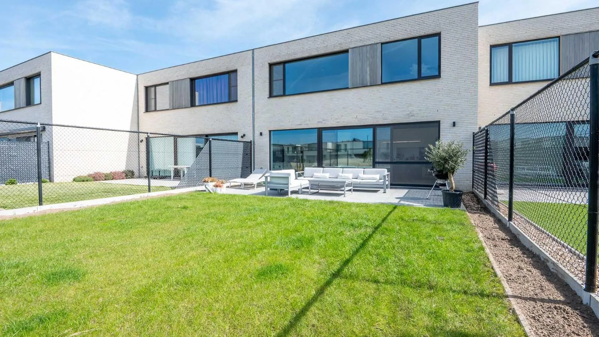 Brand New 3Br House With Garden In Mariakerke Villa Ostend